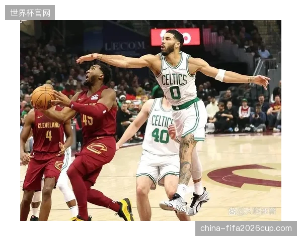 米切尔在抢七大战中证明身价，其关键时刻的得分能力决定了系列赛走向。